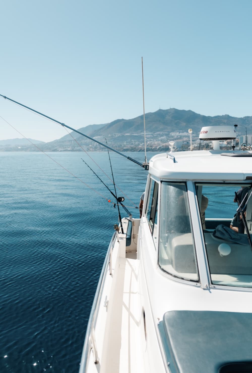 Ontspanning en avontuur - 4 uur durende cruise langs de kust van Benalmadena