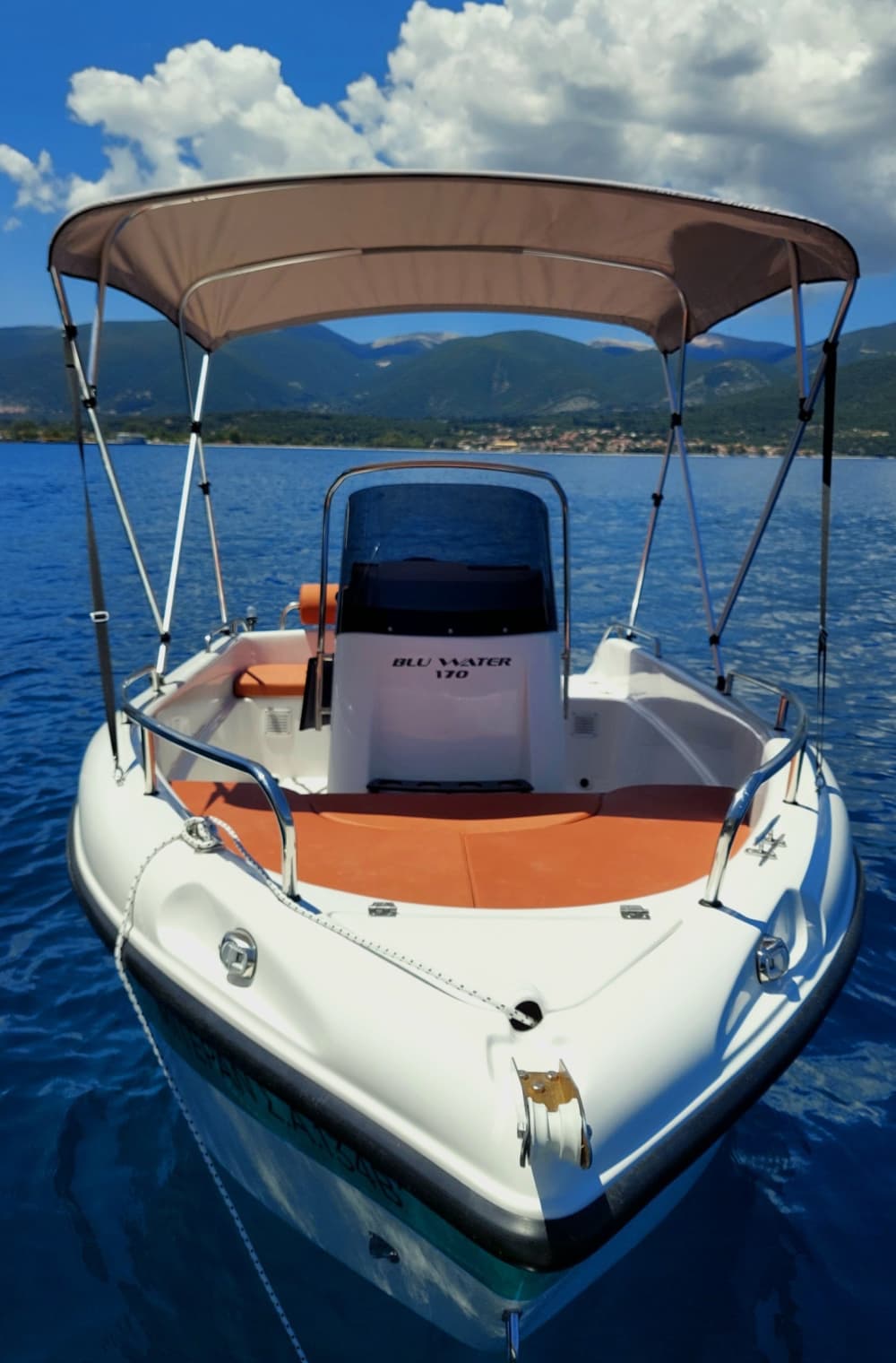 Goditi 6 ore a bordo di un motoscafo a Cefalonia