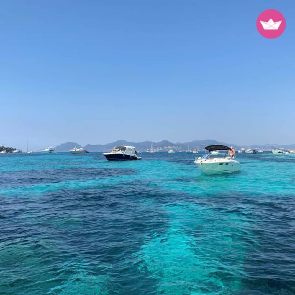 Heading for the Lérins Islands: Sun and Turquoise Water!