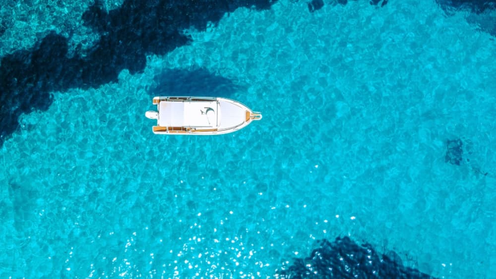 Medelhavsupplevelser: 4-timmars kryssning med snorkling och förfriskningar