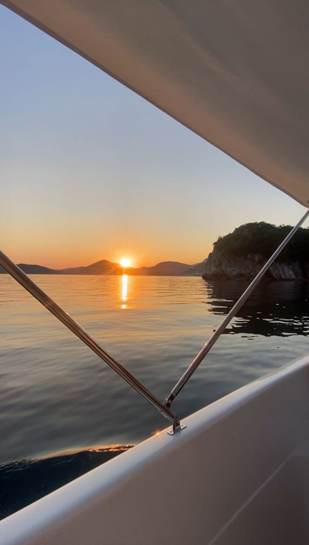 Caves & Coastline – 2h Cruise to the Blue Cave