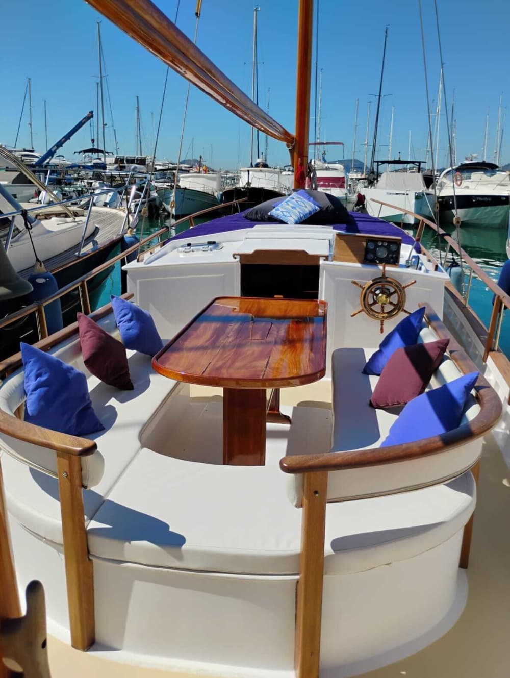 Vintage Boat Tour – 4h from Puerto de Pollença