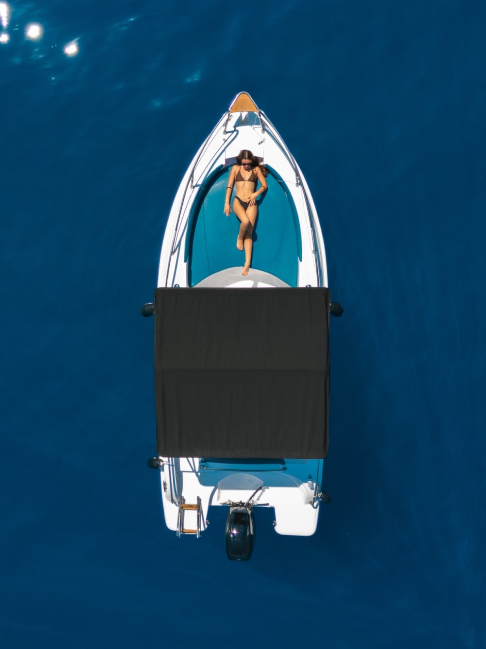 Experiencia en la costa de Taormina y snorkel

Excursión privada personalizada por aguas cristalinas, calas y cuevas escondidas con vistas al Etna.