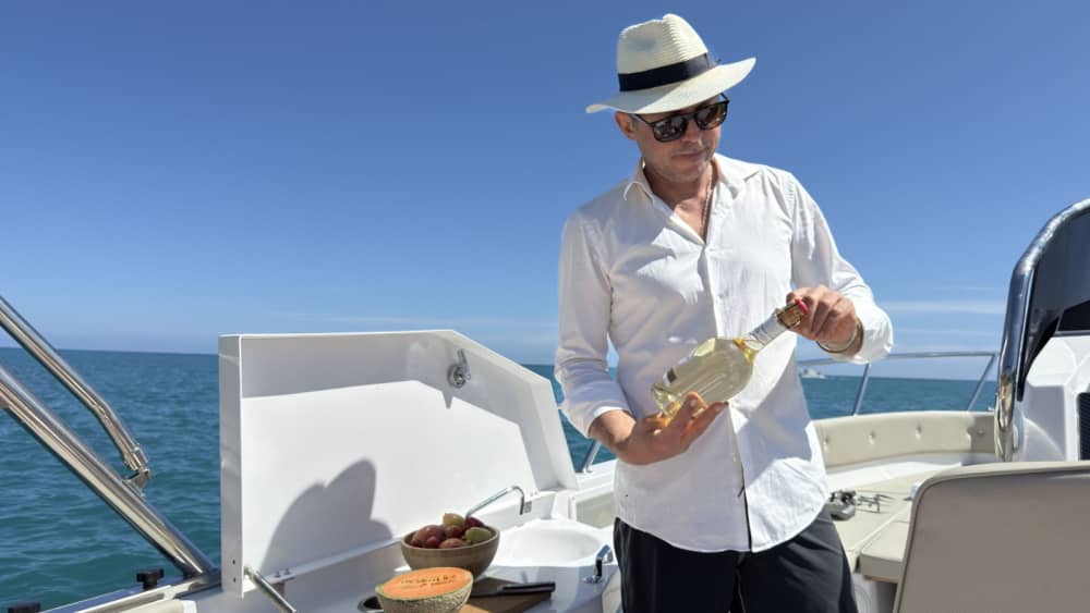 Cefalù Küste zu Küste: Private Tour mit Schnorcheln und Getränken an Bord