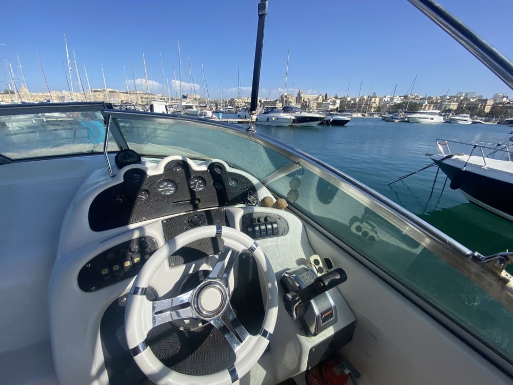 Het beste van Ta' Xbiex beleef je op het water: een privé-dagtocht op een motorboot