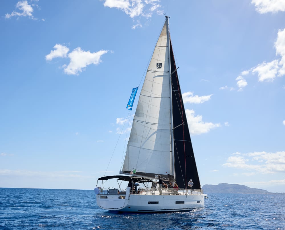 Sikelia Private - Private Sailing Yacht in Palermo with Premium Services and a Chef on Board