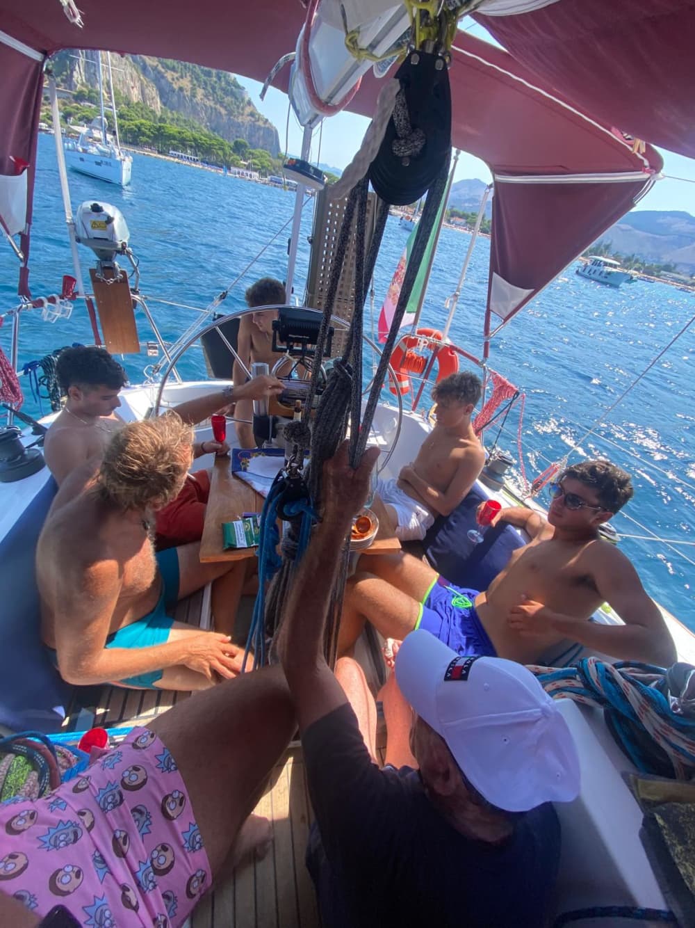 En dag i Mondello med aperitif, lunch och prosecco