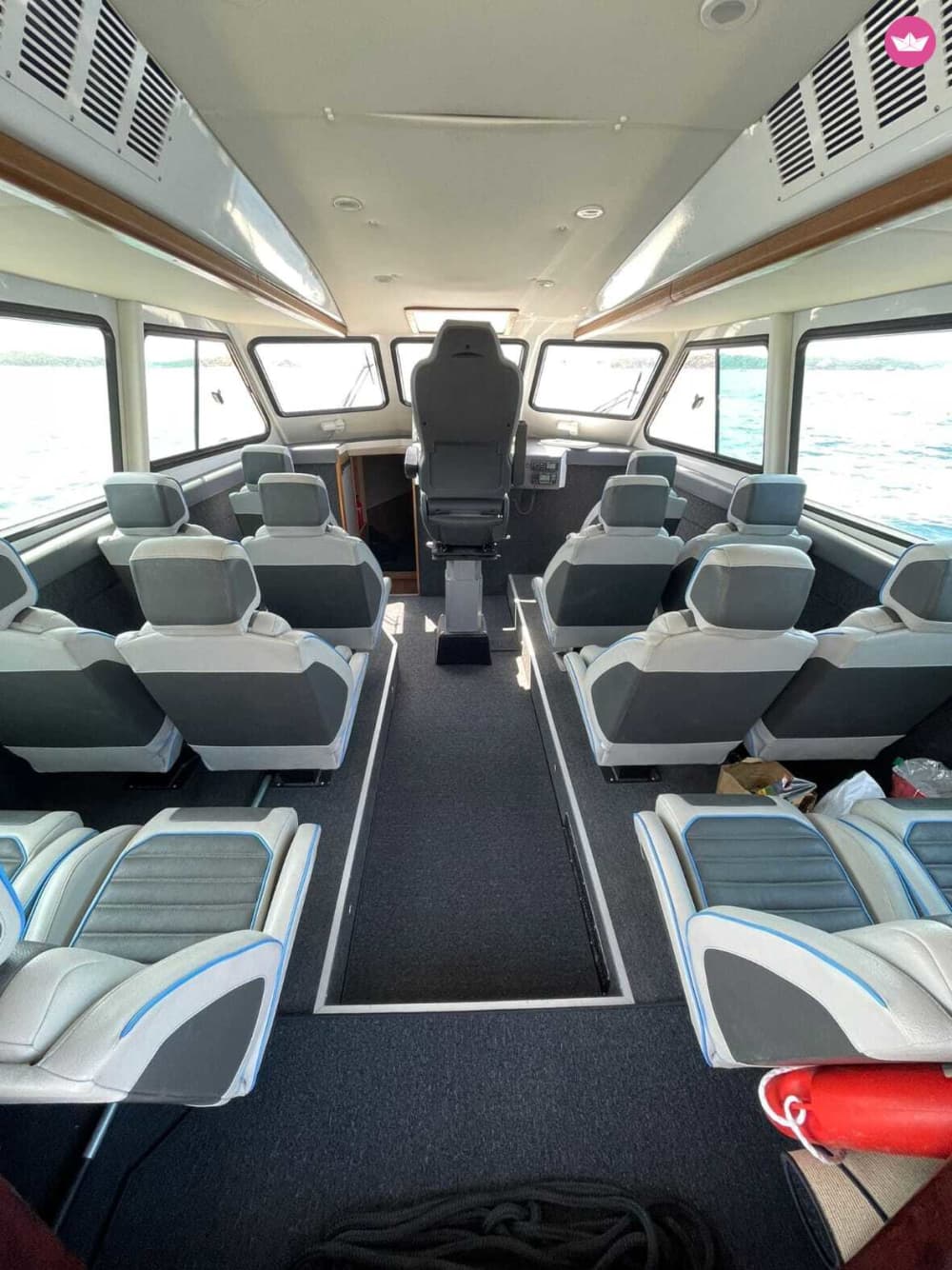 Les secrets de Vis : la grotte bleue, les plages et au-delà