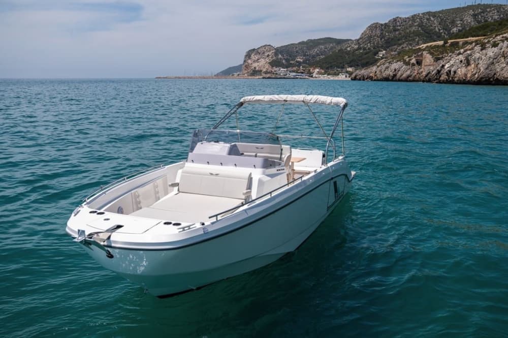 Descubra Calp em um passeio de um dia inteiro em uma lancha.