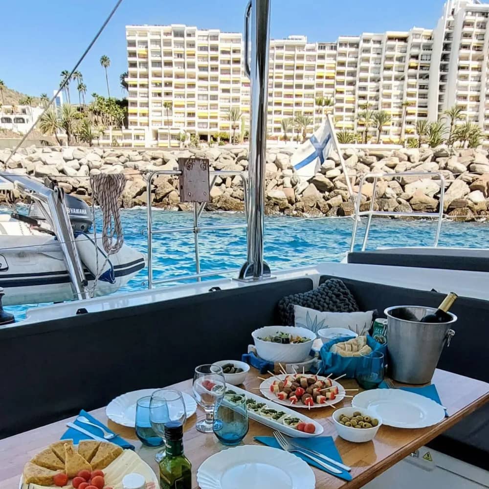 Atlantic Adventure: 5 Hours of Sea, Sun & Serenity