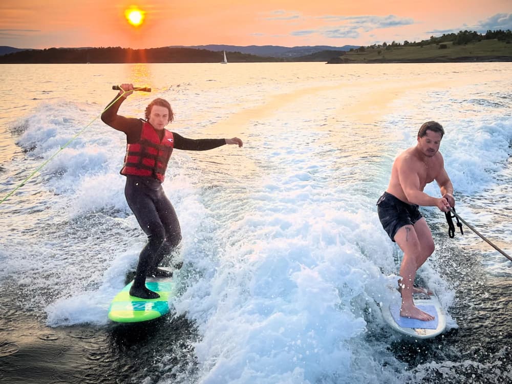 Ride the Oslo Wave: Wake Surf & Après-Surf Fjord Experience (6h)