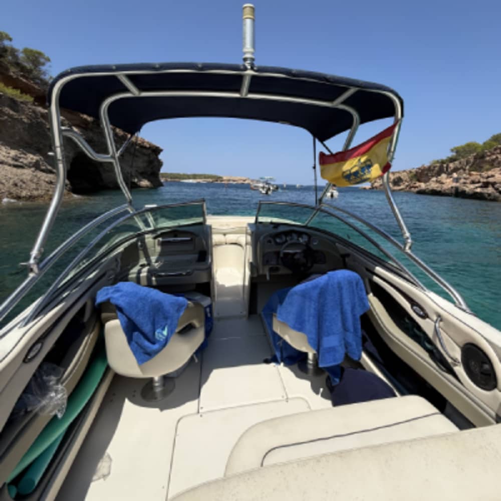 5-Hour Private Boat Tour in Ibiza for Couples – Romantic Experience