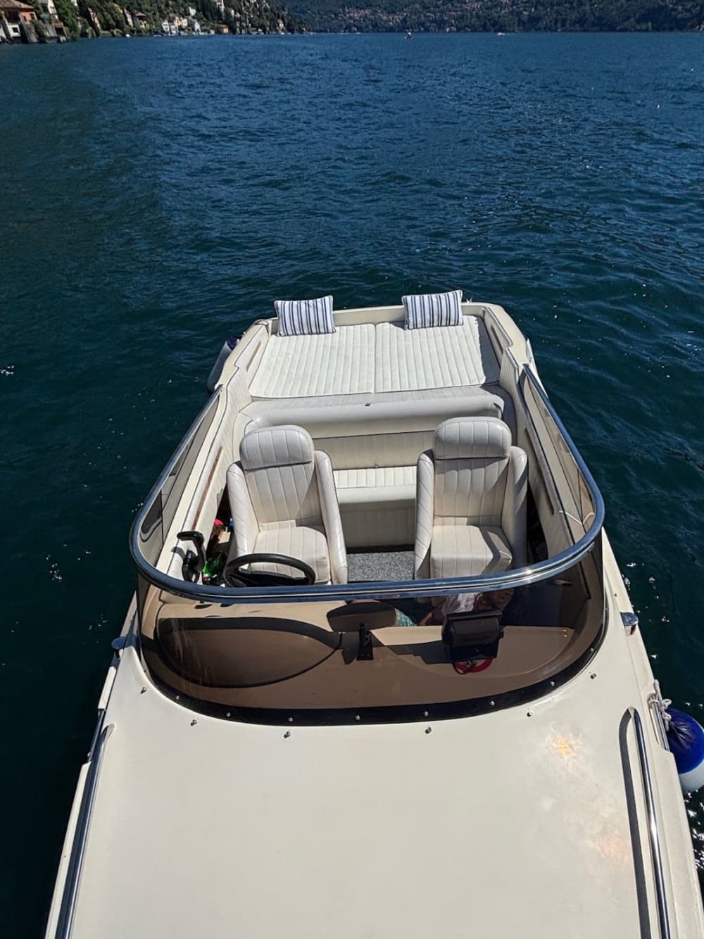 The Enchantment of the Lake at a Glance: A 2.5-Hour Tour from Cernobbio