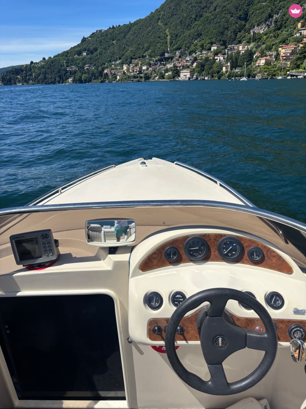 The Enchantment of the Lake at a Glance: A 2.5-Hour Tour from Cernobbio