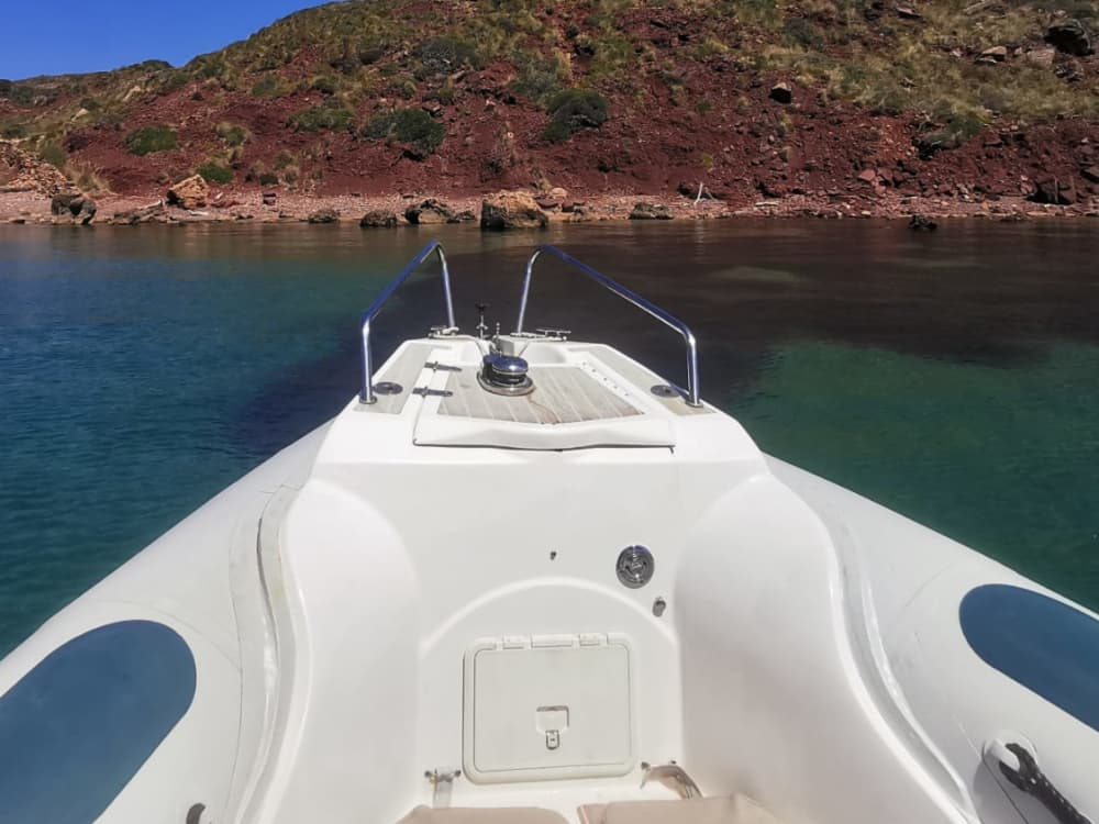 Gita mattutina di 4 ore al mare da Fornells: pagaia, snorkeling e degustazione di sapori locali (BENZINA INCLUSA)