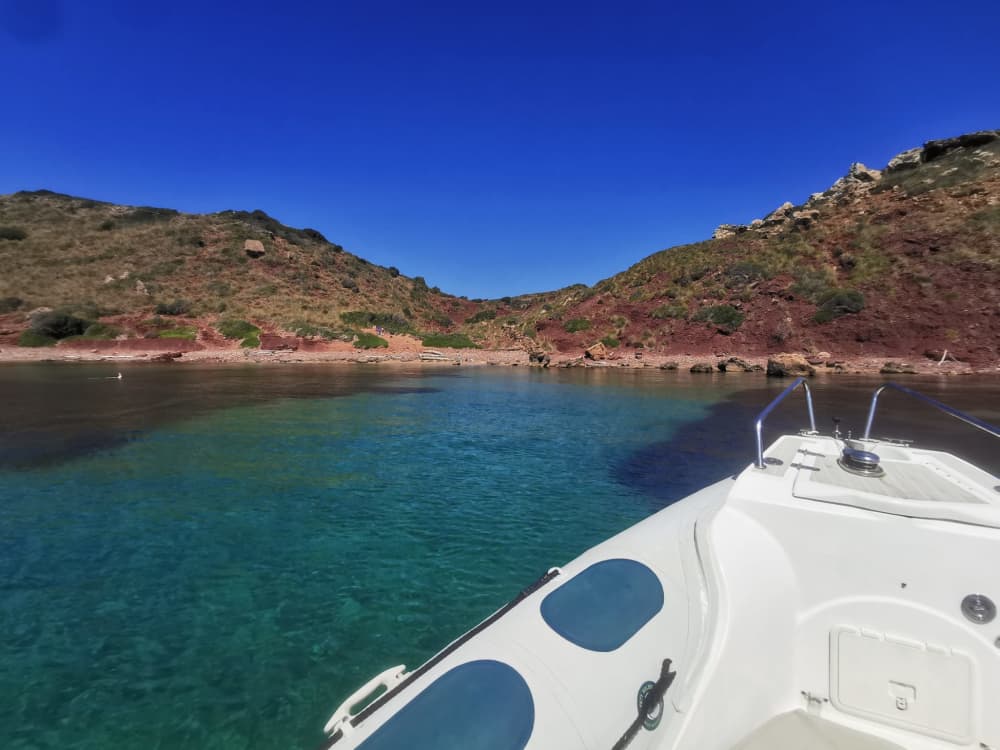 Fuga pomeridiana al tramonto: tour costiero di 6 ore da Fornells
(BENZINA INCLUSA)