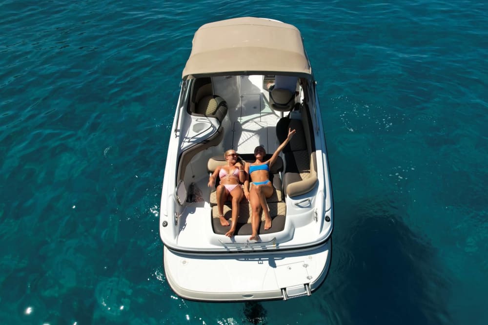 Privat rundtur: BLÅ GROTTA OCH VISÖN FRÅN HVAR