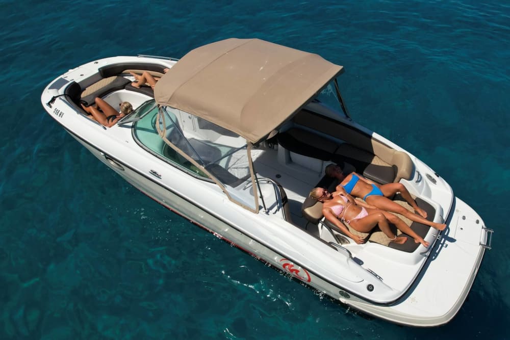 Privat rundtur: BLÅ GROTTA OCH VISÖN FRÅN HVAR