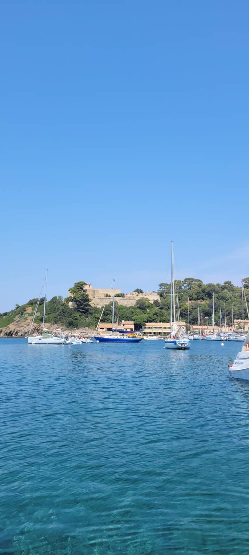 Jednodniowa wycieczka łodzią do Porquerolles – Odkryj wyspę i jej plaże