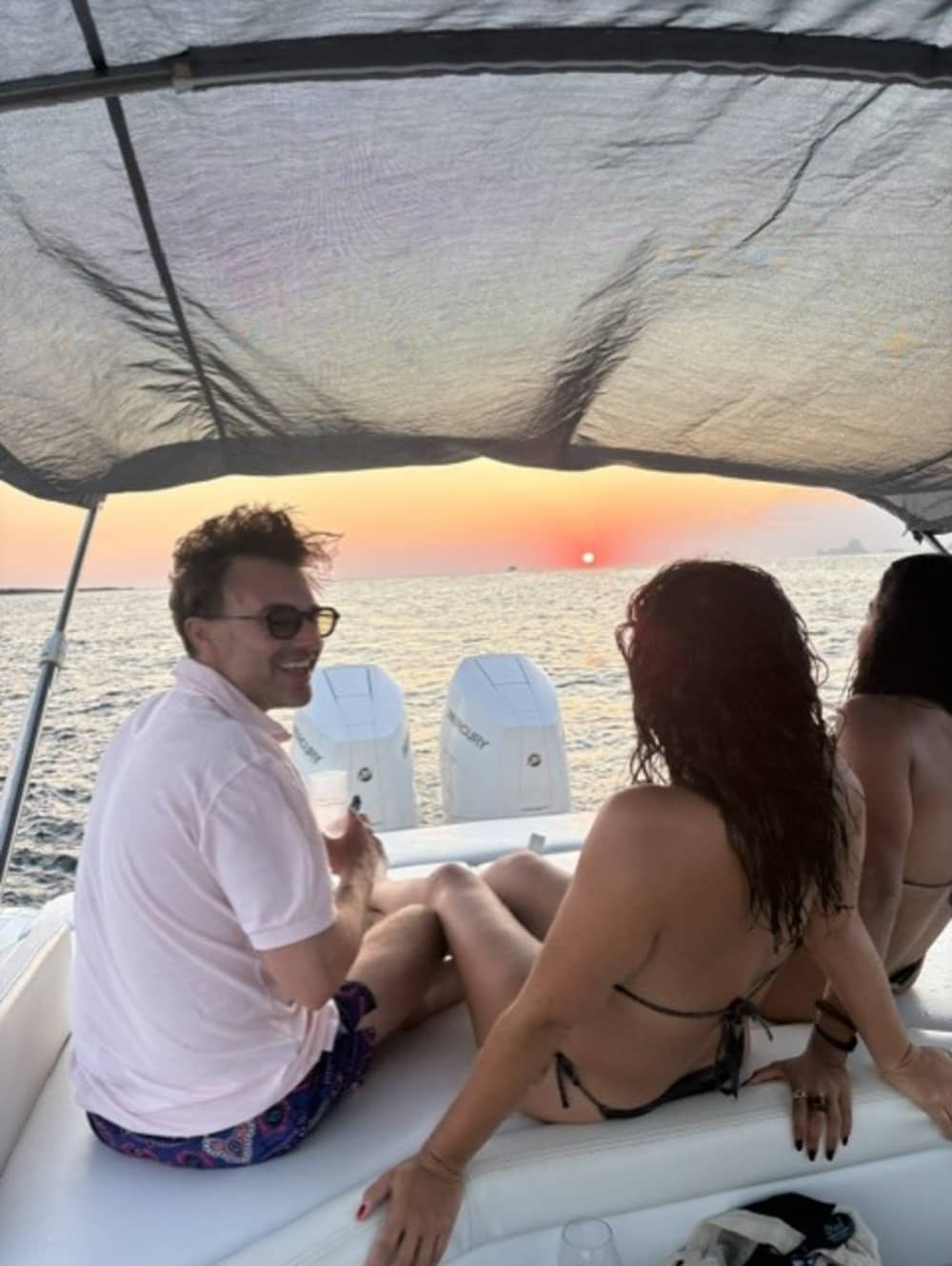 Dalle baie turchesi ai cieli dorati: 8 ore di avventura al tramonto sulla costa occidentale!