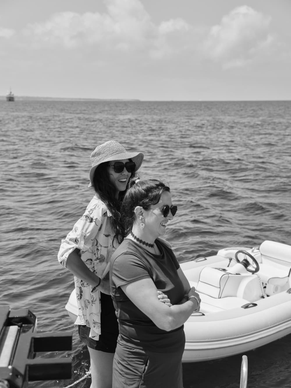 Genießen Sie den Luxus Ibizas mit einem ganztägigen Ausflug auf einer Motoryacht.
