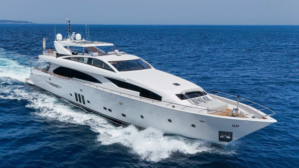 Luxury seaside getaway in Cannes