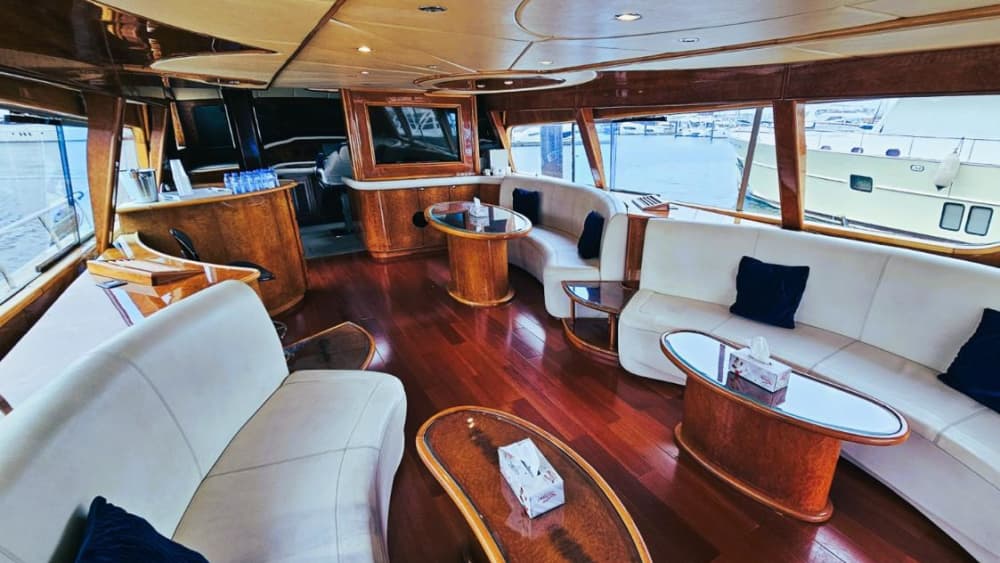 De Bluewaters a Atlantis: viaje en yate de 2 horas por Dubái