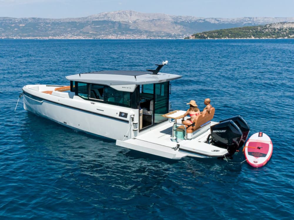 Full-Day Zadar Islands Cruise on Saxdor 320 GTC: Explore, Swim & Relax