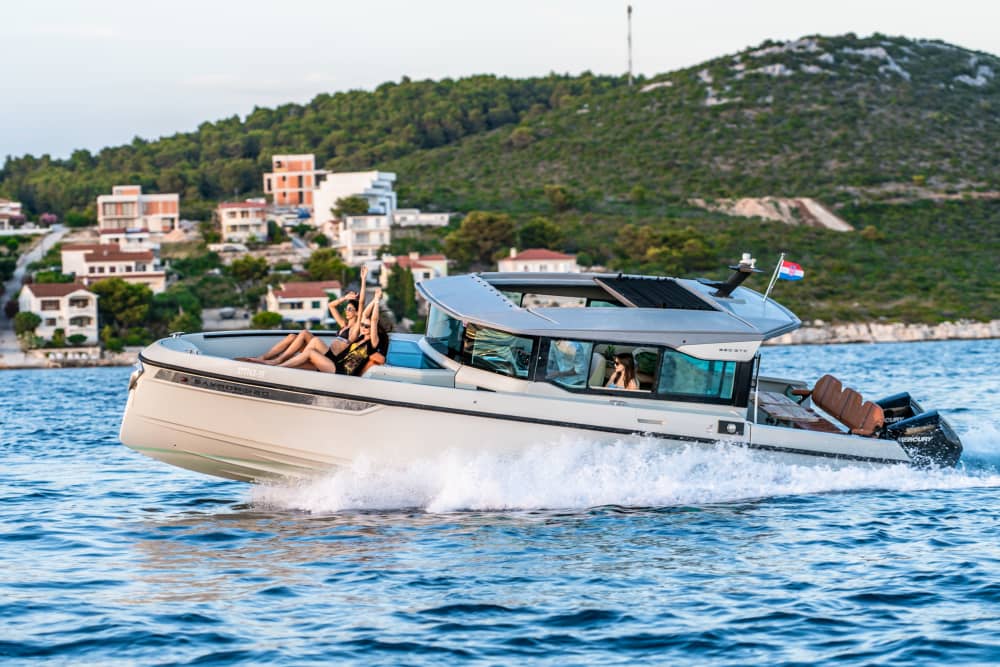 Full-Day Zadar Islands Cruise on Saxdor 320 GTC: Explore, Swim & Relax