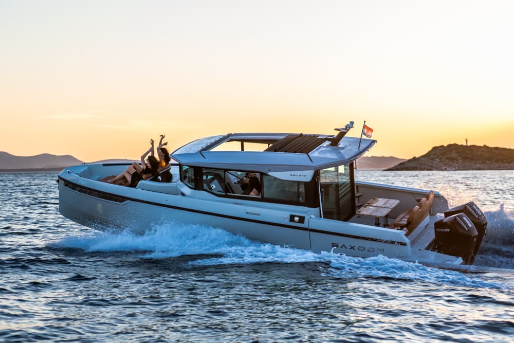 Full-Day Zadar Islands Cruise on Saxdor 320 GTC: Explore, Swim & Relax