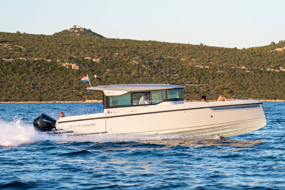 Full-Day Zadar Islands Cruise on Saxdor 320 GTC: Explore, Swim & Relax