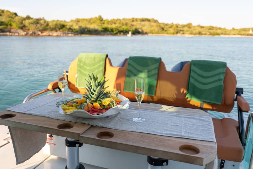 Full-Day Zadar Islands Cruise on Saxdor 320 GTC: Explore, Swim & Relax