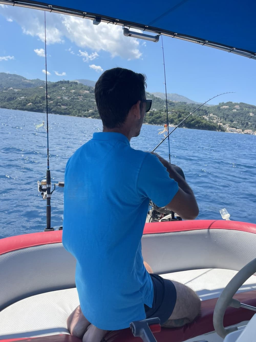 Reel in Adventure: esperienza di pesca di 3 ore a Ipsos