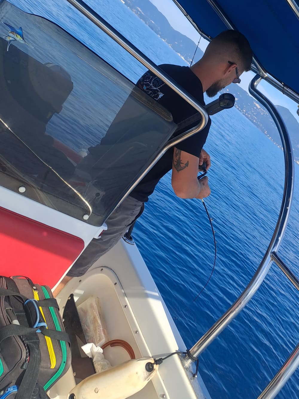 Reel in Adventure: esperienza di pesca di 3 ore a Ipsos