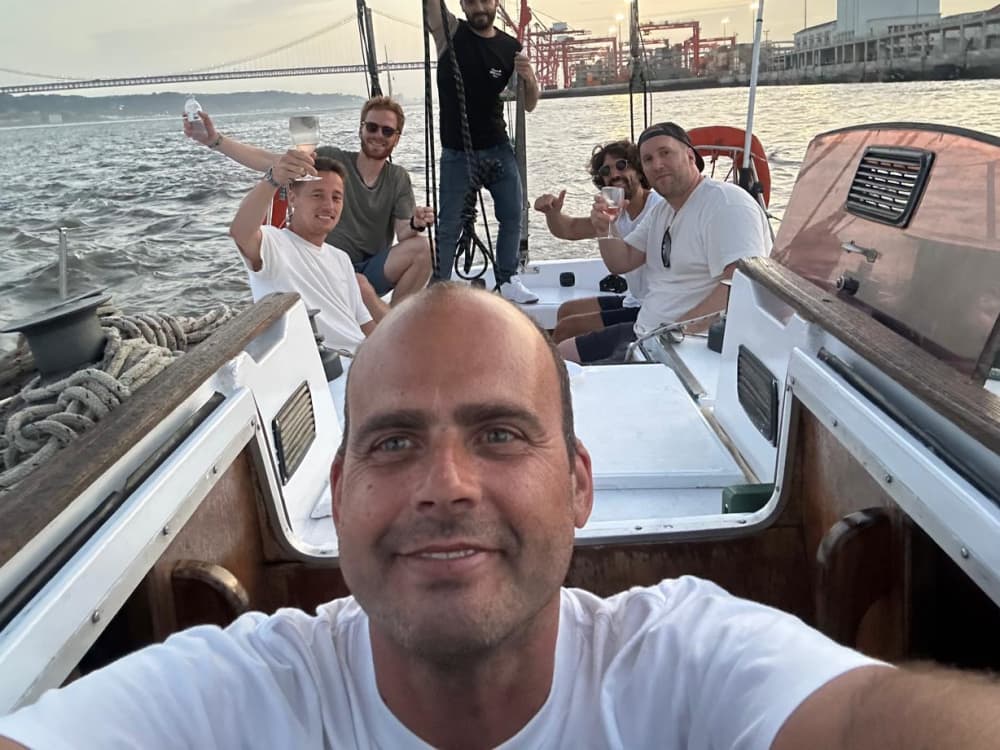 Scegli tra la navigazione a Lisbona al mattino e al tramonto!