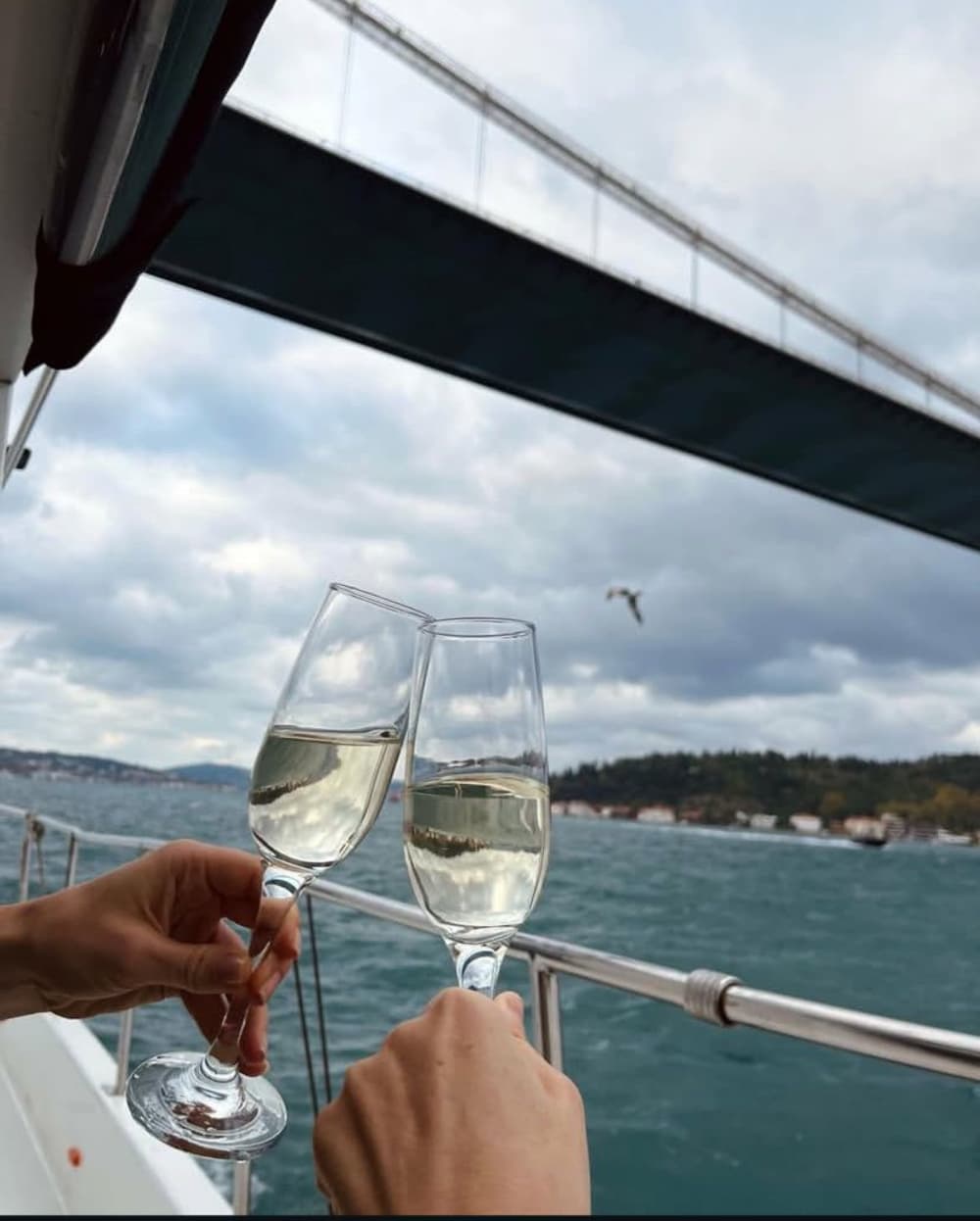Bachelor & Bachelorette Yacht Experience – Party in Sty