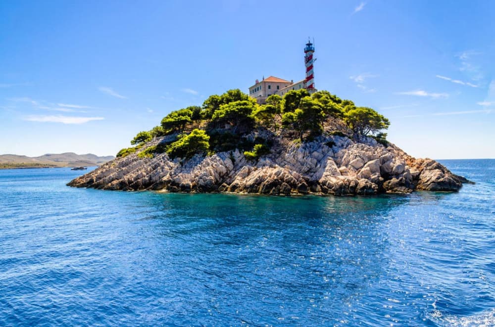 Całodniowa prywatna wycieczka łodzią do Parku Narodowego Kornati – odkryj ukryte skarby Adriatyku