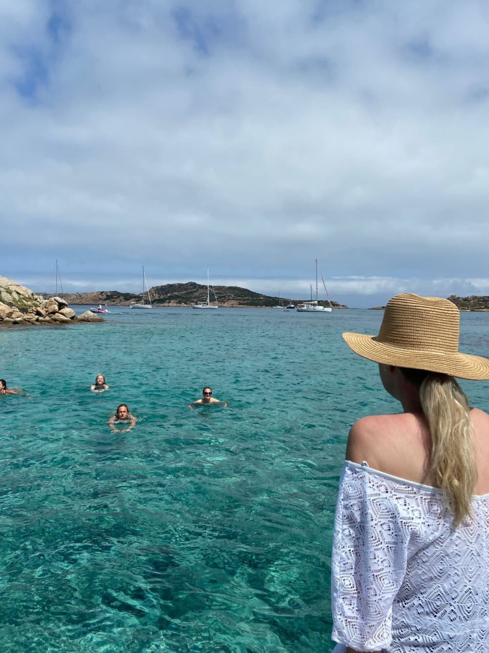 La Maddalena Traumurlaub | Tägliche Luxuskreuzfahrt auf der Bertram 33