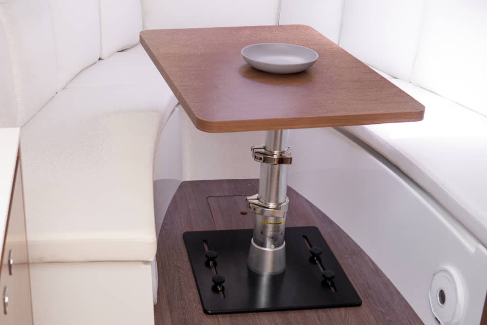 Private yacht tour with snorkeling, food and drinks. (Fuel included)