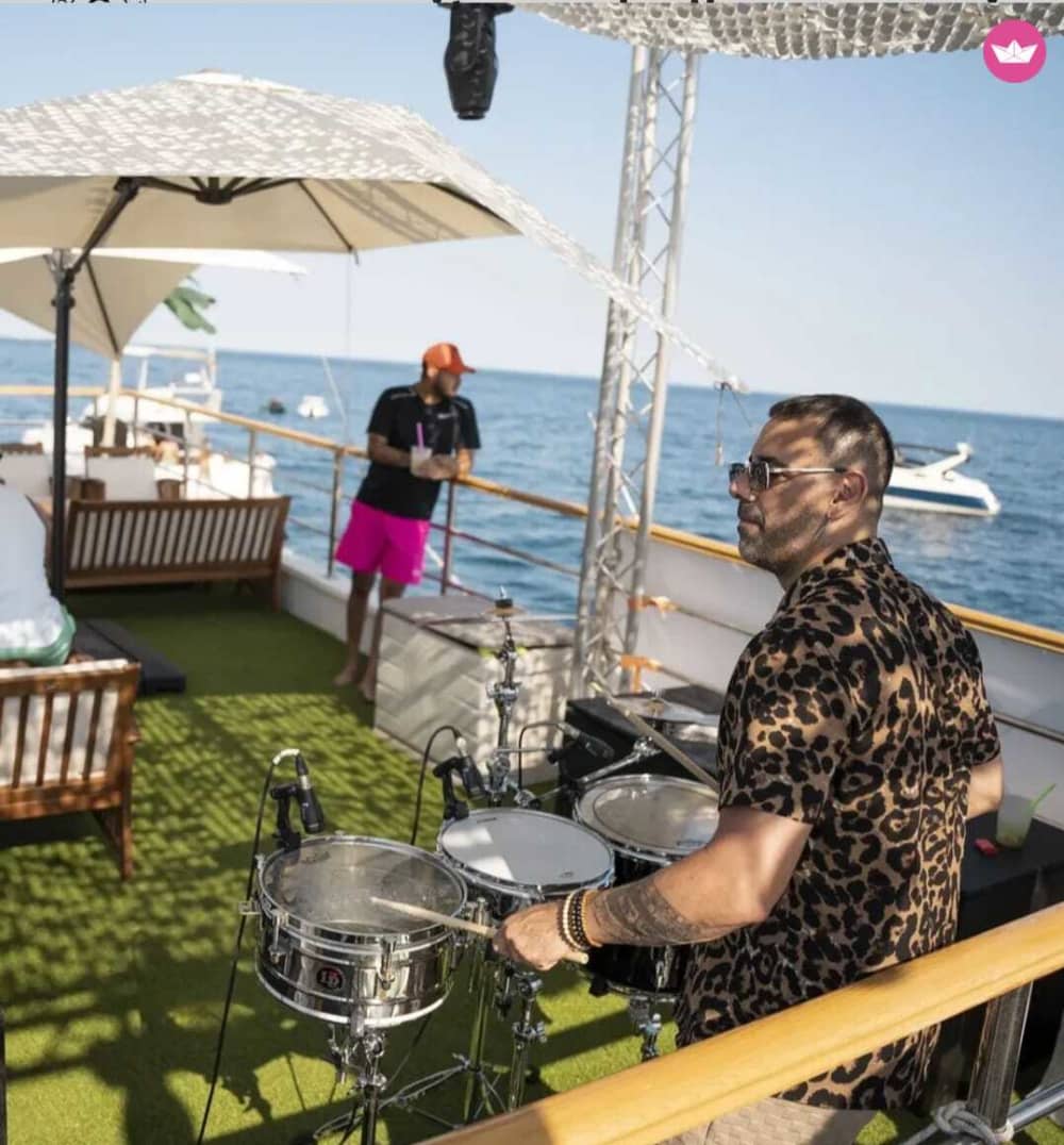 Marbella Party Escape – 2 horas de música, bebidas y diversión