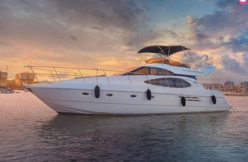 Luksus w każdej chwili: szykowny rejs wzdłuż wybrzeża w Torrevieja