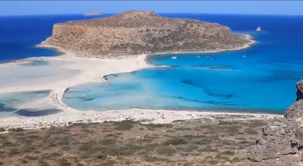 Escapade insulaire : aventure et détente à Thodorou et Lazareta