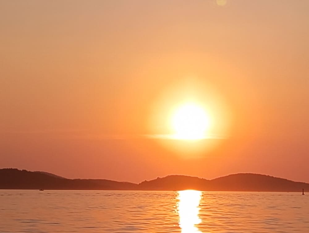 Full-Day Boat Tour: Sibenik Archipelago Island Bay "Swim, Snorkel, SUP" with Local Tavern Lunch or Dinner