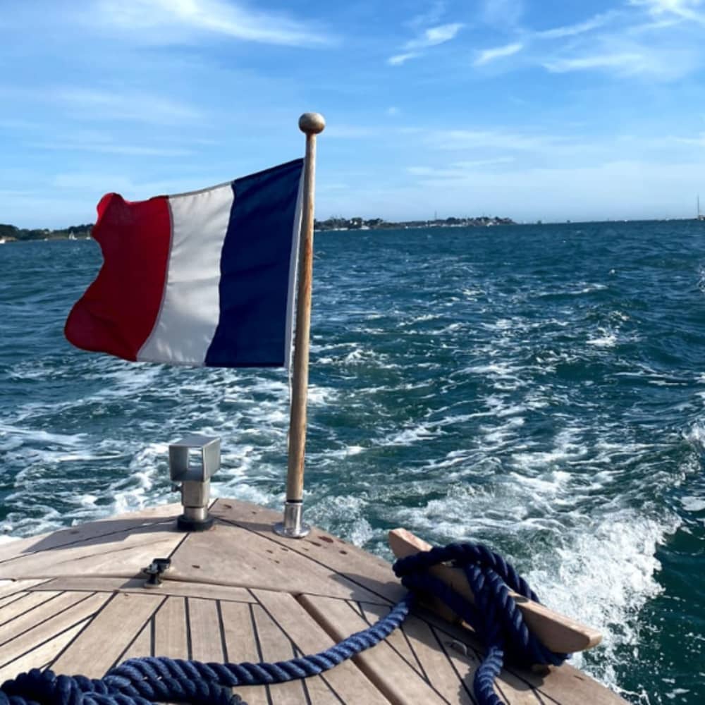 Día completo en pinaza: descubriendo los tesoros del golfo, desde Port Navalo