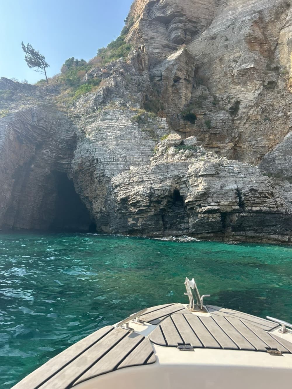 Experiencia de día completo en barco a tu medida: explora Montenegro a tu manera