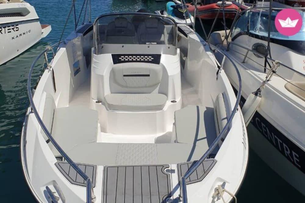 9-hour Boat Tour around the Akamas National Park