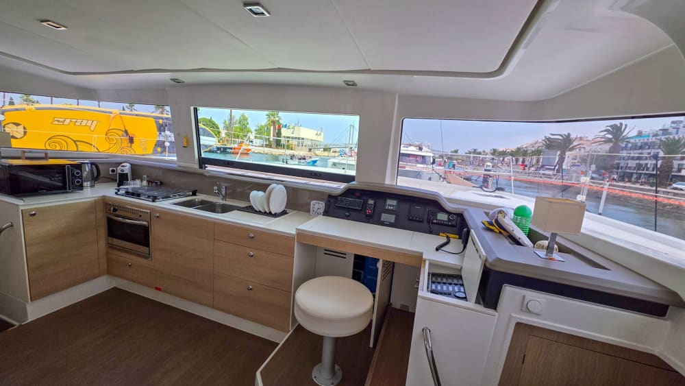 Full-day catamaran rental in Lagos