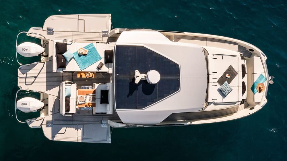 Coastal Getaway: From the Serenity of Cap Taillat to the Sparkle of Pampelonne