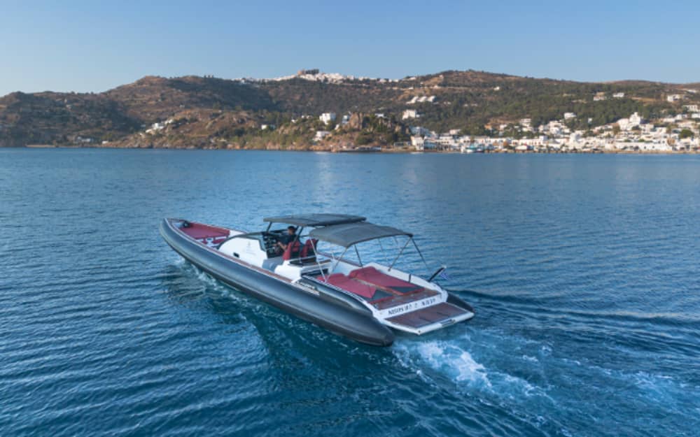 Całodniowa ucieczka na Morze Egejskie do Aspronisi, Platis Gyalos i Arki – pływanie, zwiedzanie i kolacja