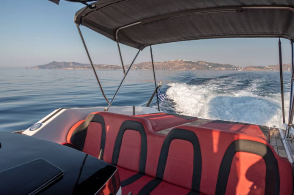 Całodniowa ucieczka na Morze Egejskie do Aspronisi, Platis Gyalos i Arki – pływanie, zwiedzanie i kolacja